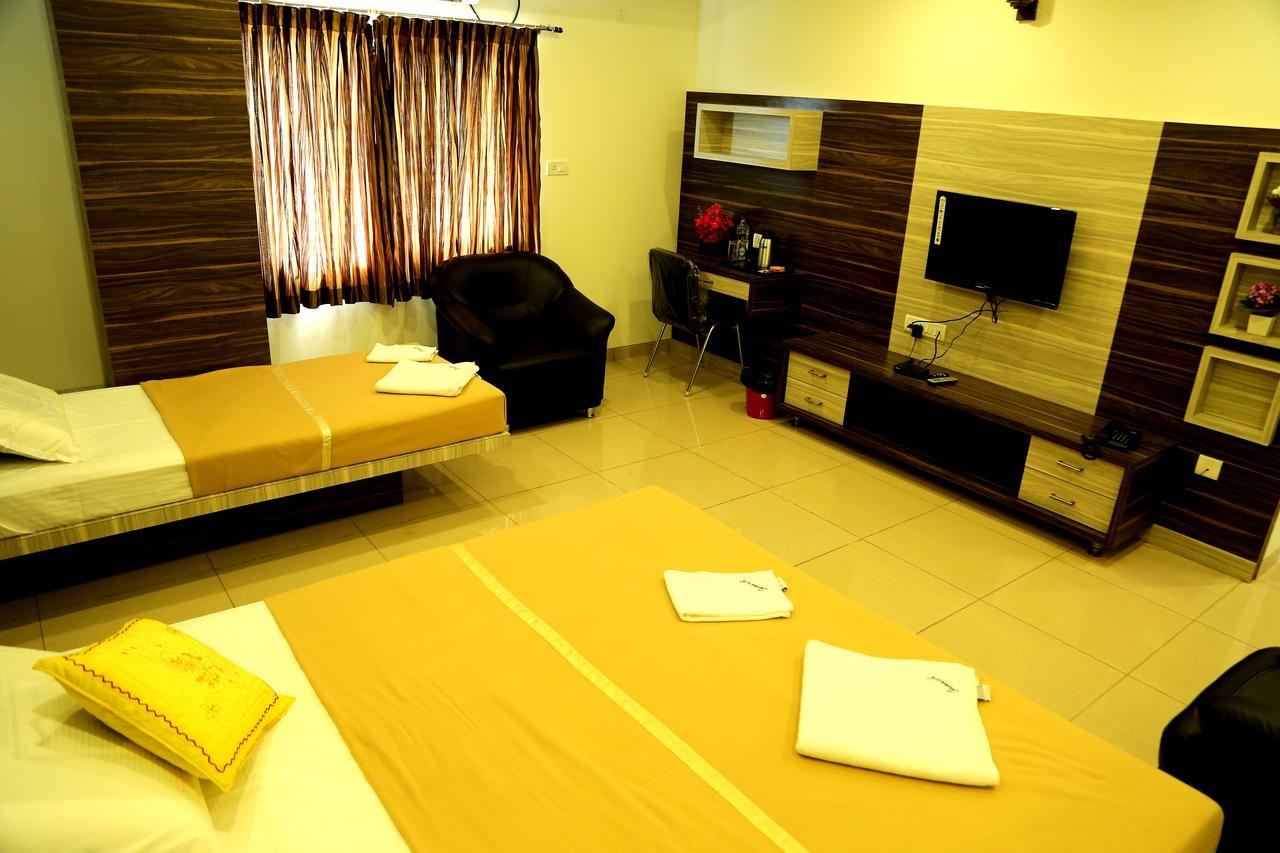 Hotel Samarth Residency à Hospet Extérieur photo