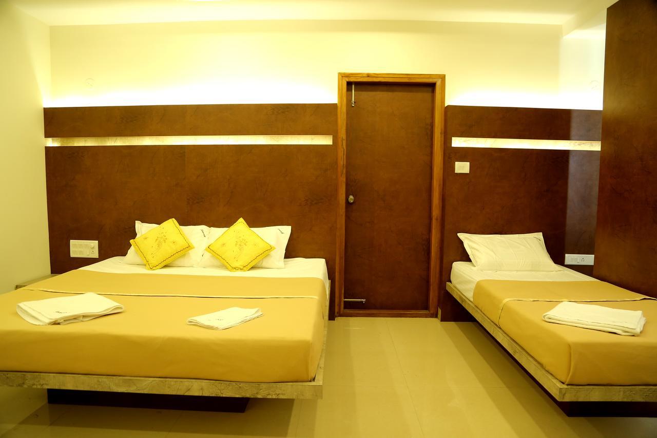 Hotel Samarth Residency à Hospet Extérieur photo